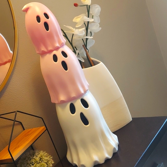 Cost Plus World Market Other - Halloween Pink and White Stacking Ghosts Home Decor